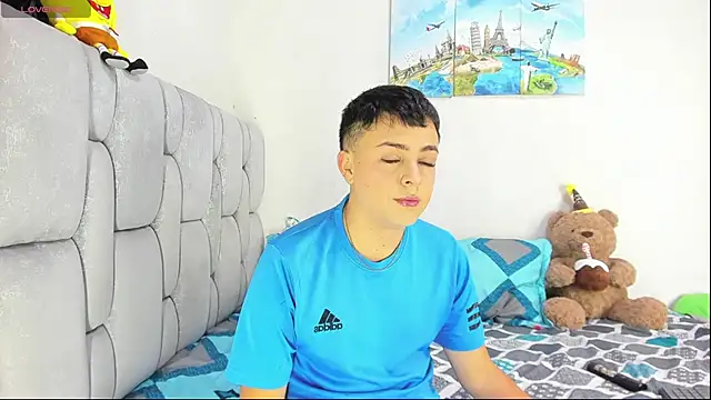 christopher Hot online show from 02/06/26, 12:37