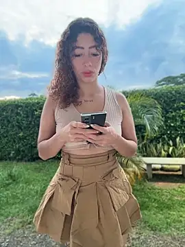 roxyrougee online show from 05/05/26, 10:45