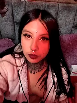 Snapshot of missashlyrosette chatting on 09/10/25, 02:22 missashlyrosette online show from 09/10/25, 02:22