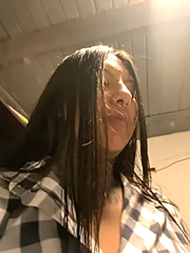 missashlyrosette online show from 12/22/25, 11:57