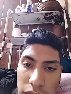 Snapshot of aispuro8505 chatting on 10/04/25, 06:11 aispuro8505 online show from 10/04/25, 06:11