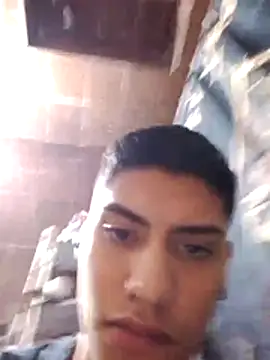 Snapshot of aispuro8505 chatting on 11/11/25, 06:46 aispuro8505 online show from 11/11/25, 06:46