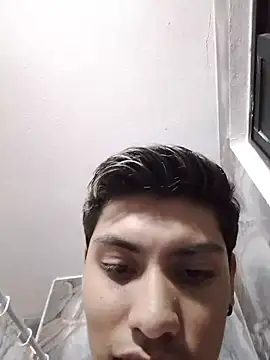 aispuro8505 online show from 04/21/26, 05:14