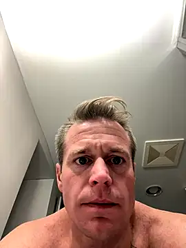 DILFiGuess11 online show from 10/30/25, 06:04