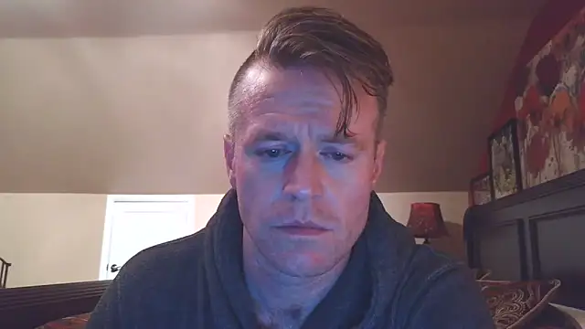 DILFiGuess11 online show from 05/24/26, 04:39