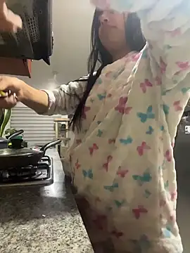 DianeSuns  online show from 04/08/26, 04:45