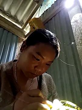 may-squirl online show from 09/26/25, 04:16