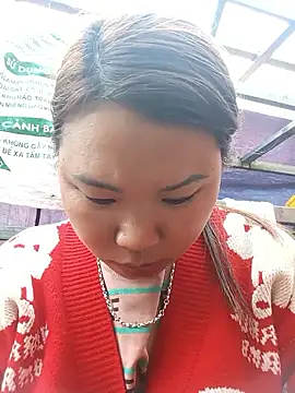 may-squirl online show from 12/22/25, 02:41