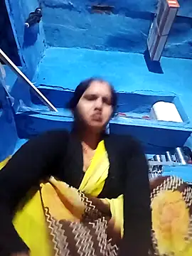 Jooli xx online show from 04/10/26, 12:38