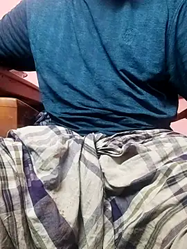 Snapshot of yourboy1794 chatting on 11/07/25, 06:52 yourboy1794 online show from 11/07/25, 06:52