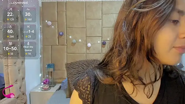 Snapshot of ambar_69_ chatting on 11/02/25, 04:15 ambar 69 online show from 11/02/25, 04:15