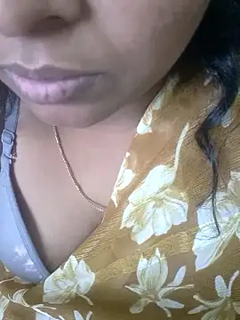 Snapshot of pinky_telugu_143 chatting on 11/15/25, 04:54 pinky telugu 143 online show from 11/15/25, 04:54