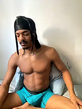 TRILLAHUNG online show from 09/19/25, 02:51