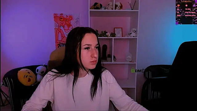 Snapshot of alma_black chatting on 09/19/25, 10:05 alma black online show from 09/19/25, 10:05