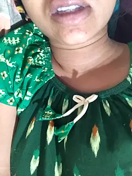 Snapshot of telugu_roja_099 chatting on 10/12/25, 01:48 telugu roja 099 online show from 10/12/25, 01:48