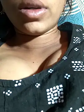 Snapshot of telugu_roja_099 chatting on 12/20/25, 05:20 telugu roja 099 online show from 12/20/25, 05:20