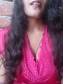 posewith online show from 09/15/25, 08:25