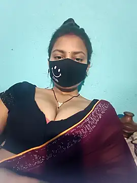 Snapshot of posewith chatting on 02/16/26, 12:51 posewith online show from 02/16/26, 12:51