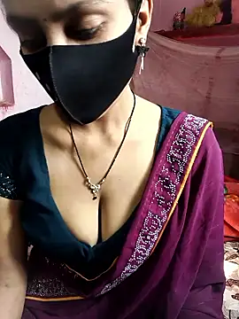 Snapshot of posewith chatting on 02/24/26, 07:28 posewith online show from 02/24/26, 07:28