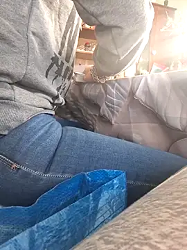 TigreBianca27 online show from 10/09/25, 02:48