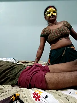 NIT-COUPLE online show from 10/06/25, 03:42