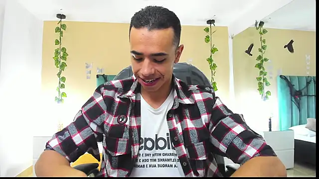 Muscle Scott online show from 10/25/25, 12:34