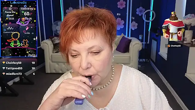 Kira Kenett online show from 10/07/25, 07:38