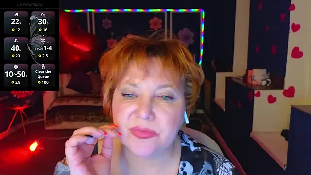 Kira Kenett online show from 04/13/26, 05:29