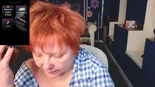 Kira Kenett online show from 04/17/26, 05:49