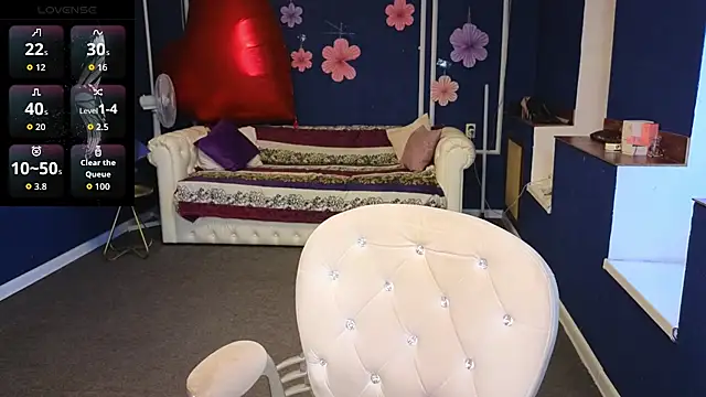 Kira Kenett online show from 05/16/26, 06:54