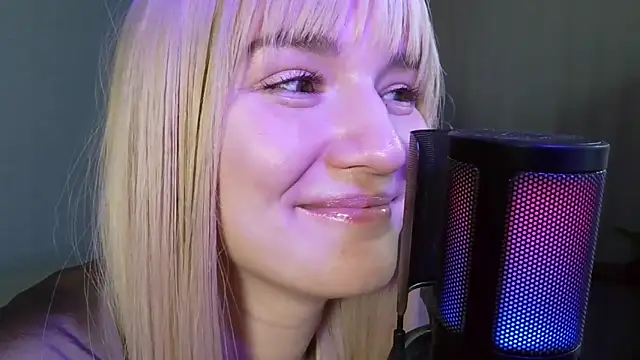 LunaXLoverx online show from 10/08/25, 10:18