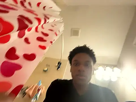 dmmeformerch online show from 04/08/26, 03:45