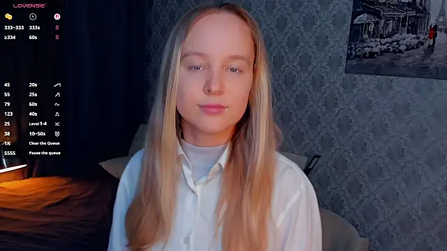 Snapshot of SoonMoor chatting on 09/26/25, 05:17 SoonMoor online show from 09/26/25, 05:17