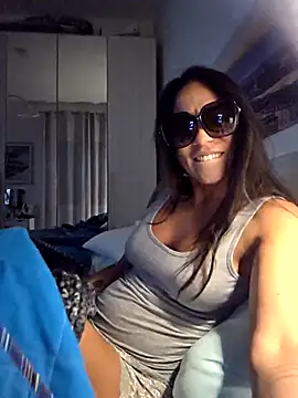 sexy7883 online show from 10/04/25, 07:12