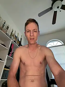 Snapshot of Badstepson33 chatting on 04/10/26, 11:48 Badstepson33 online show from 04/10/26, 11:48