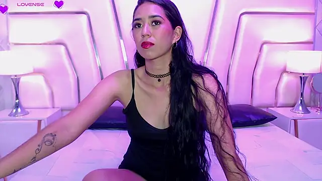 VioletPons online show from 10/28/25, 07:38