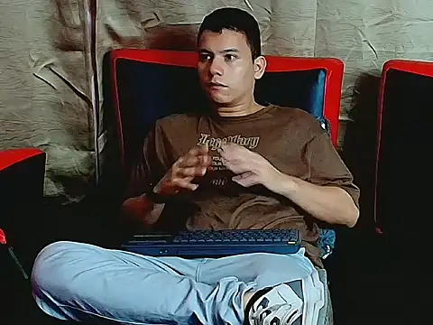 Jstivenlc  online show from 01/11/26, 10:53