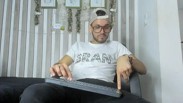 EthanGrey online show from 12/20/25, 11:17