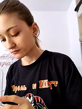 LillySvon online show from 03/23/26, 03:27