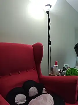 Snapshot of taydeebear chatting on 10/16/25, 05:47 taydeebear online show from 10/16/25, 05:47