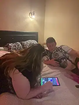 Snapshot of lesptilou chatting on 02/19/26, 09:33 lesptilou online show from 02/19/26, 09:33