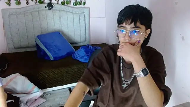 Britney thx online show from 12/20/25, 04:08