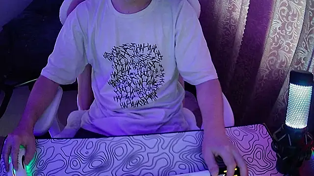 Snapshot of xXxHARDPORNxXx chatting on 07/13/26, 01:25 xXxHARDPORNxXx online show from 07/13/26, 01:25