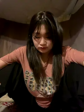 Snapshot of ha-cute chatting on 10/24/25, 02:24 ha-cute online show from 10/24/25, 02:24