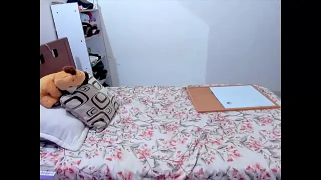 megan doll2123 online show from 02/03/26, 08:47