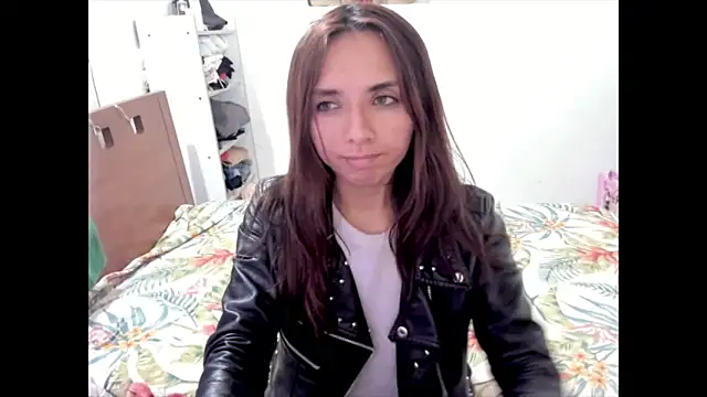 megan doll2123 online show from 02/16/26, 03:13