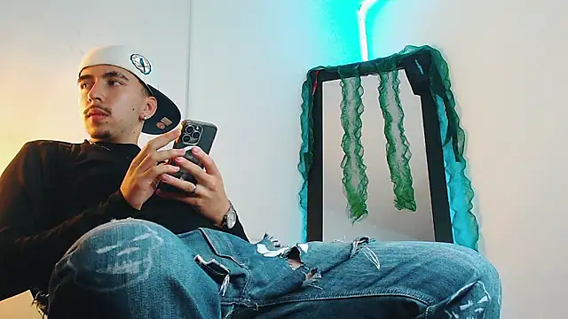 liamty luxor online show from 12/20/25, 07:48