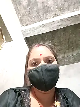 suhani sharmj online show from 12/04/25, 11:02