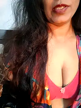 Snapshot of Deepa_Sharma143 chatting on 01/17/26, 01:54 Deepa Sharma143 online show from 01/17/26, 01:54