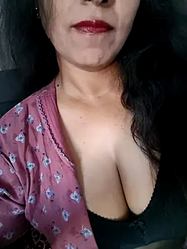 Deepa Sharma143 online show from 03/07/26, 02:08